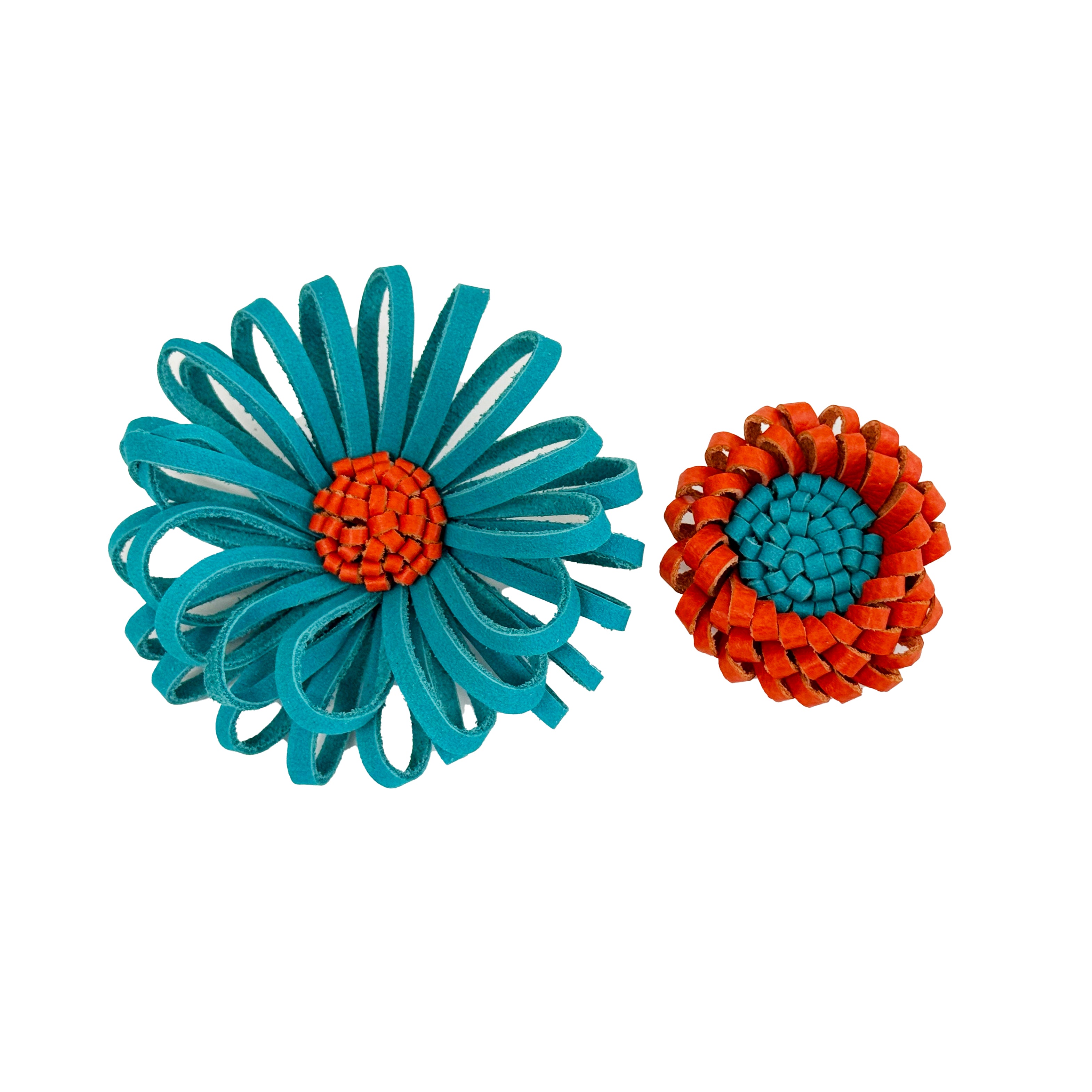 LEATHER FLOWER ブローチ