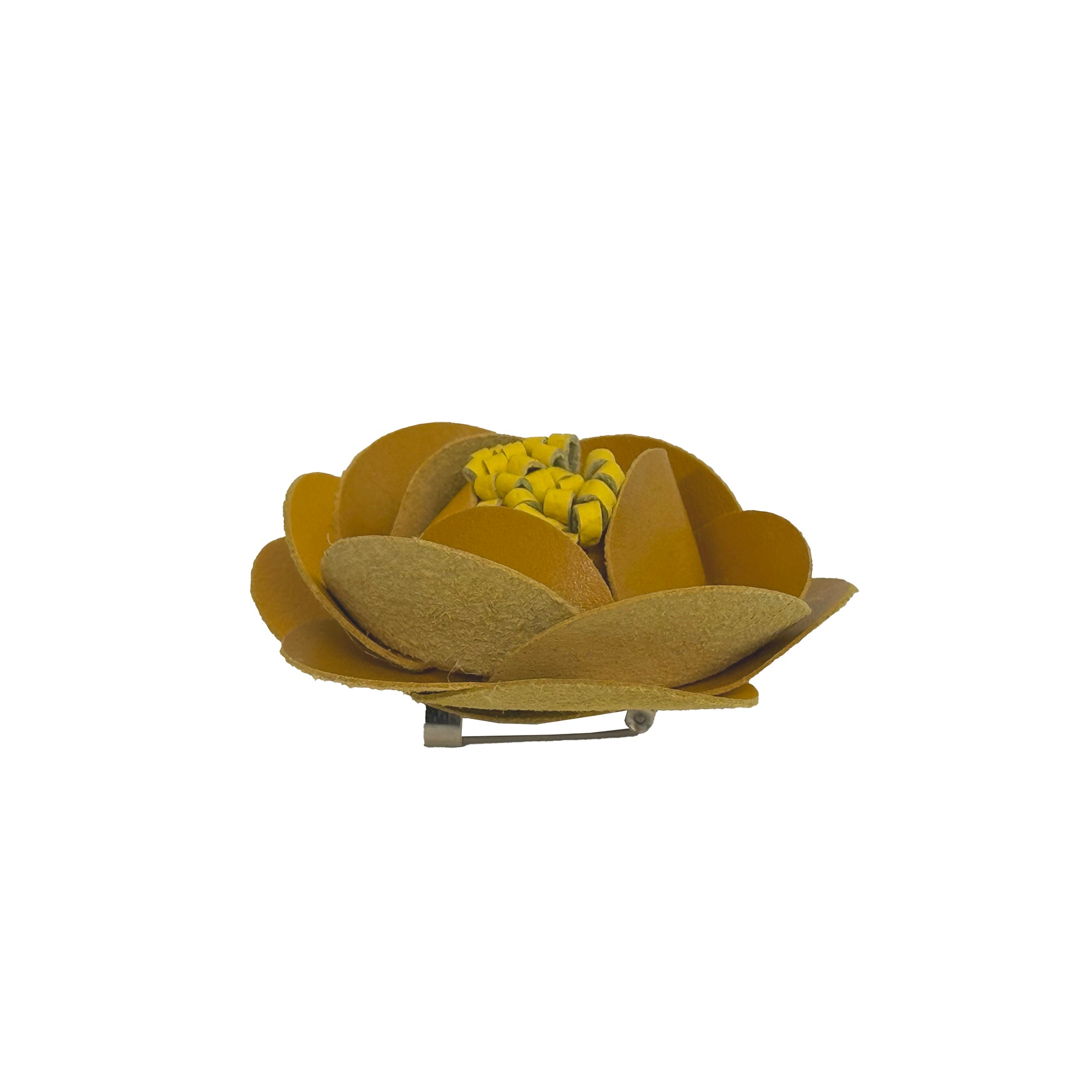 LEATHER FLOWER ブローチ